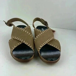 Muk Luks Tan Crisscross Sandals